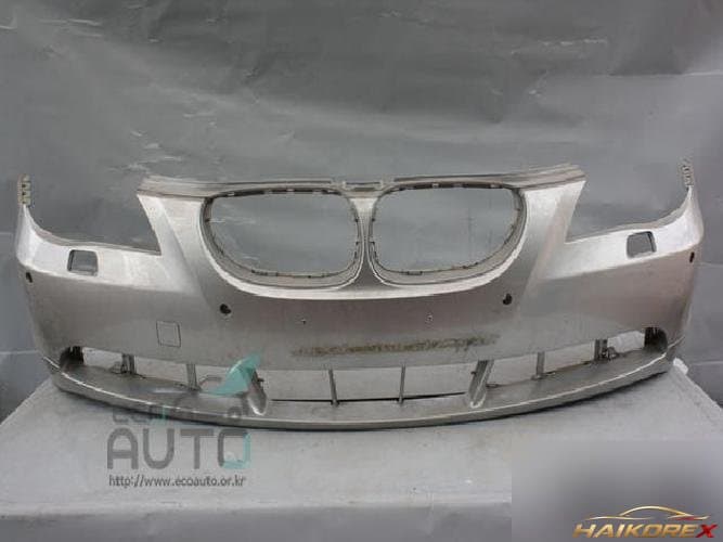 BMW 5 Series 2003 — передний бампер 51117033694