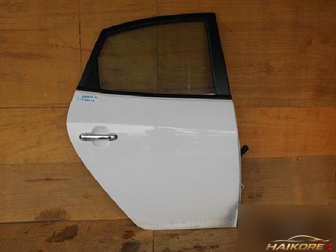 Hyundai Avante 2007 — дверь задняя правая