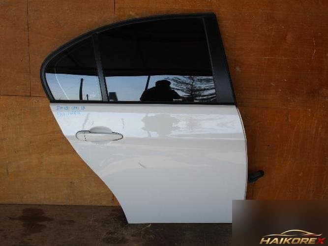 BMW 3 Series 2010 — дверь задняя правая