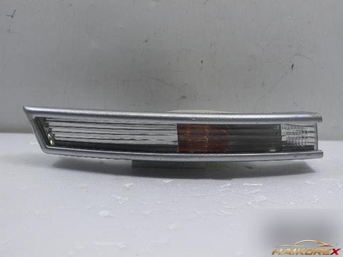Volkswagen Passat 2011 — сигнальная лампа правая 3C0807718A