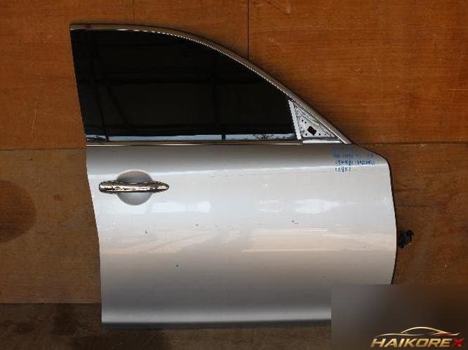 Infiniti M 2011 — передняя дверь правая