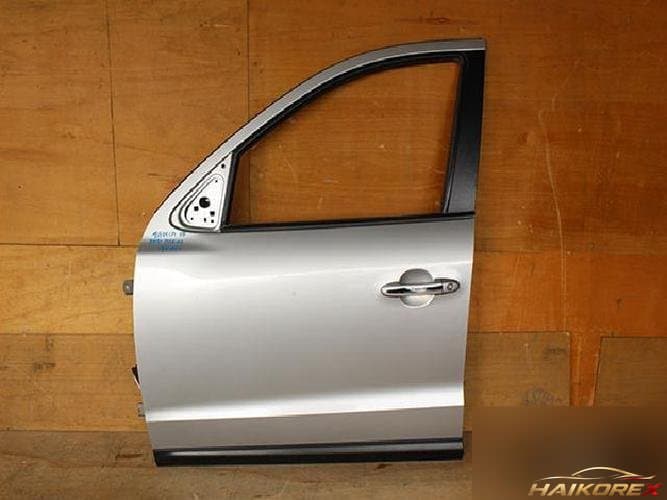 Hyundai Santa Fe 2007 — передняя дверь левая