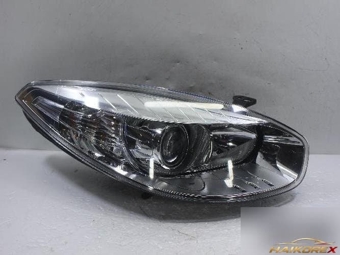 Renault SM3 2014 — фара правая 260107085R