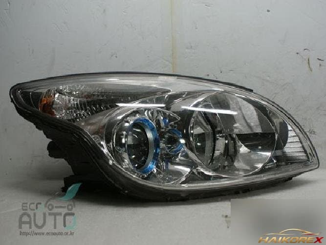 Hyundai i30 2008 — фара правая