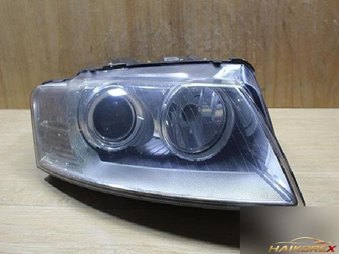 Audi A8 2008 — фара правая HID 4E0941004BP