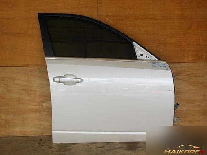 Cadillac CTS 2012 — дверь передняя правая