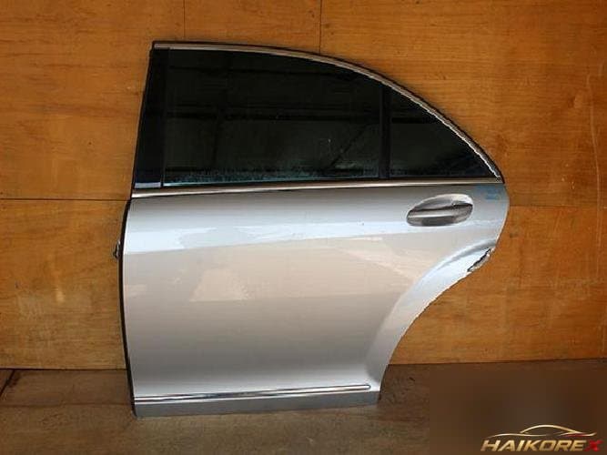 Mercedes-Benz S-Class 2008 — дверь задняя левая