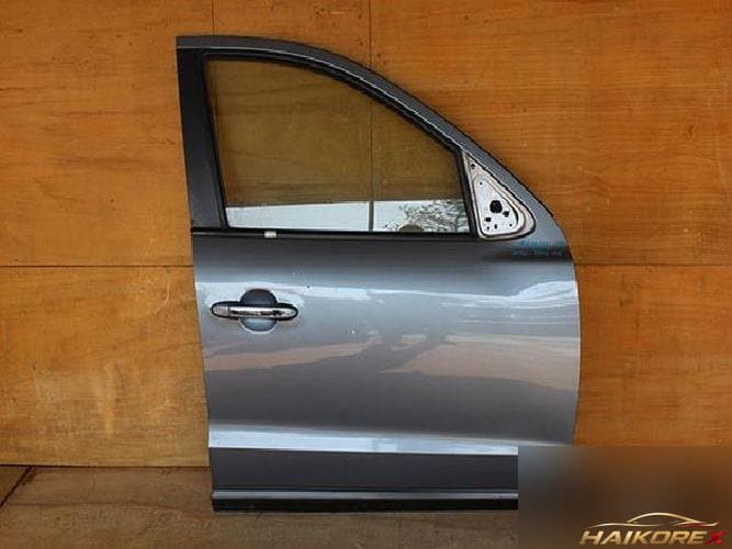 Hyundai Santa Fe 2006 — дверь передняя правая