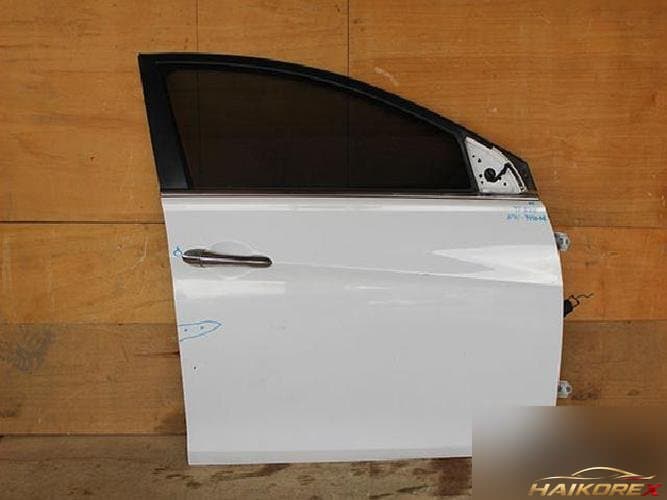 Hyundai Sonata 2010 — передняя дверь правая