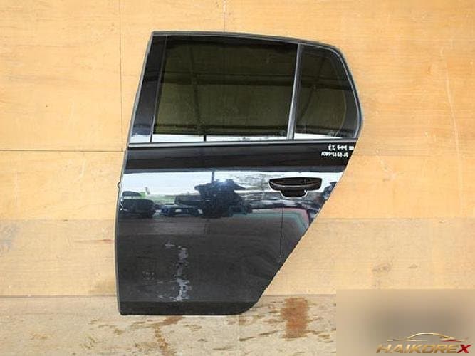 Volkswagen Golf 2012 — задняя дверь левая