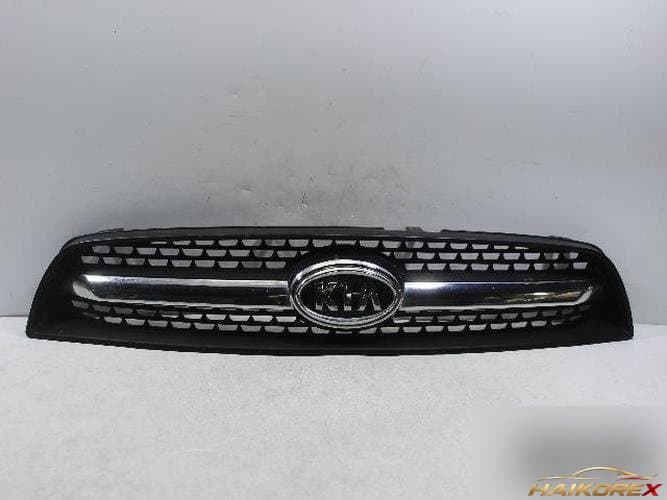 Kia Carens 2007 — решётка радиатора 863701D000