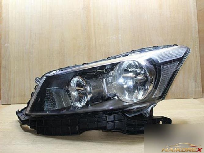 Honda Accord 2010 — фара левая 7