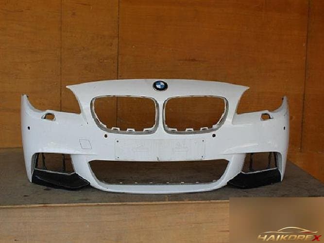 BMW 5серия 2016 — передний бампер