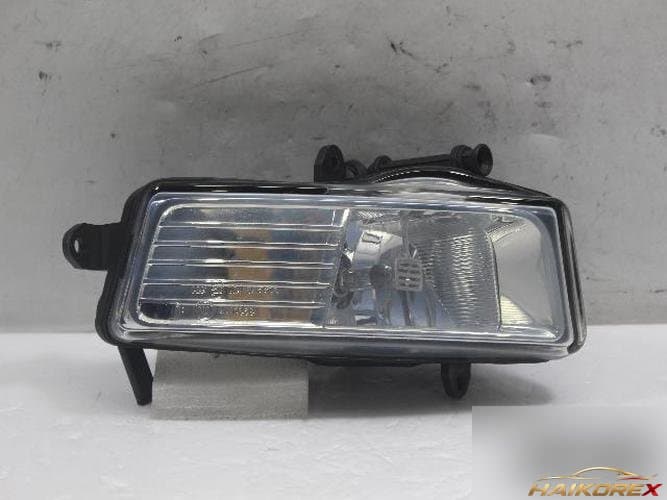 Audi A6 2006 — противотуманная фара правая (комплект)