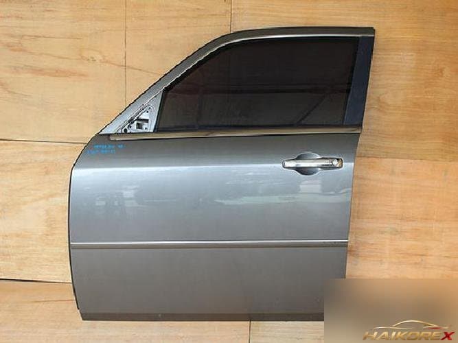 Chrysler 300 2006 — передняя дверь левая