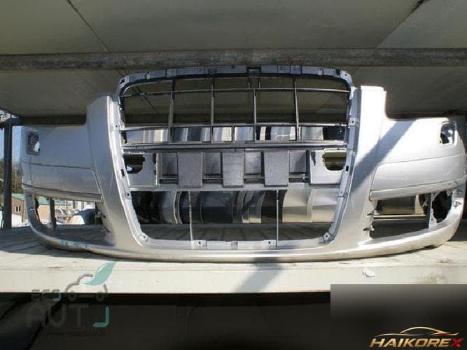 Audi A6 2002 — передний бампер 4F0807437E