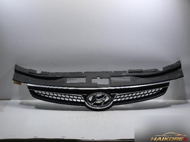 Hyundai i30 2009 — решётка радиатора 863512L000