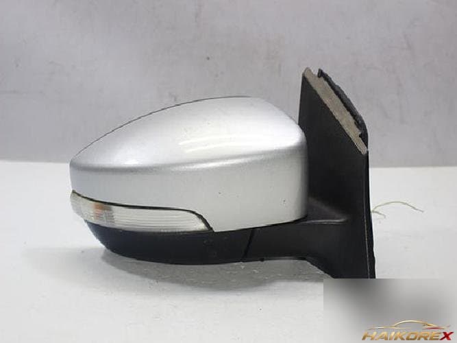 Ford Focus 2012 — боковое зеркало правое