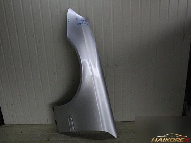Mercedes-Benz E-класс 2003 — крыло левое