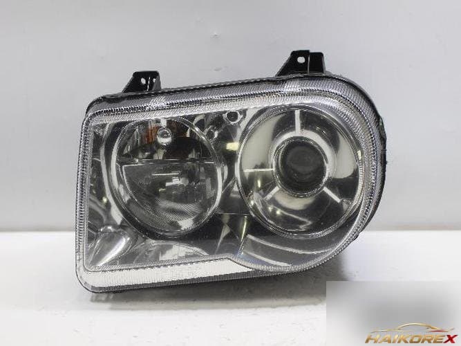 Chrysler 300 2007 — фара левая HID