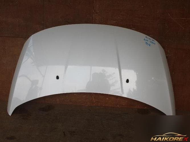 Peugeot 3008 2012 — капот