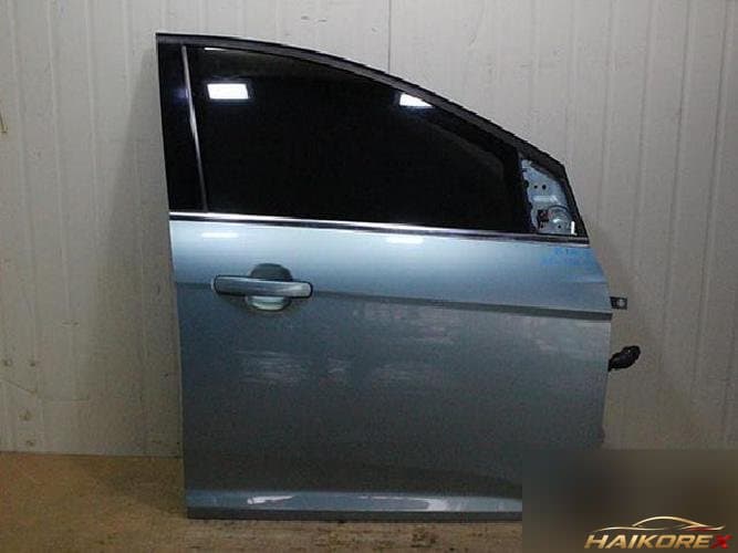 Ford Focus 2012 — передняя дверь правая (4-дверная)
