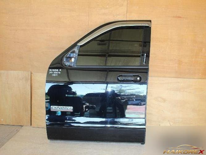 Ford Explorer 2007 — передняя дверь левая