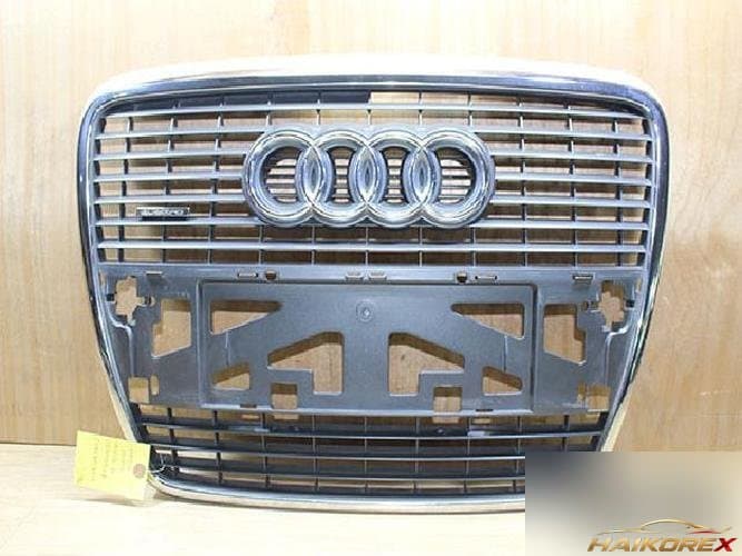 Audi A6 2008 — решётка радиатора 4F0853651