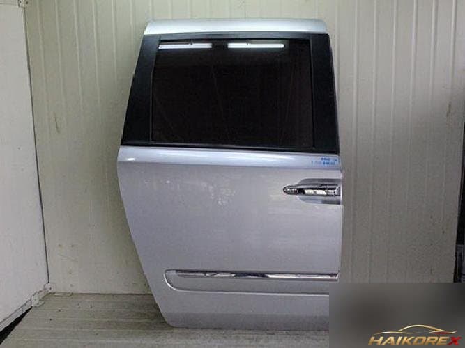 Kia Carnival 2010 — сдвижная дверь задняя правая