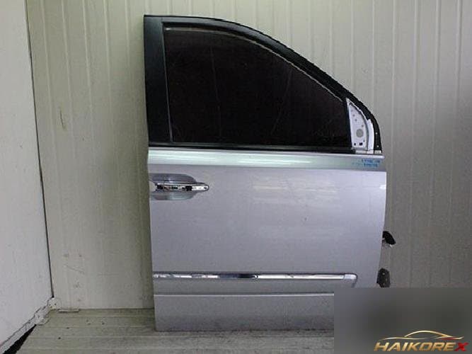 Kia Carnival 2010 — передняя дверь правая