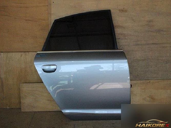Audi A6 2011 — задняя дверь правая