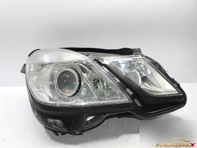 Mercedes-Benz E-Class W212 2010 — фара правая HID