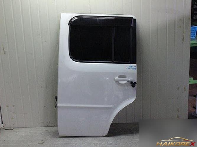Nissan Cube 2006 — дверь задняя левая