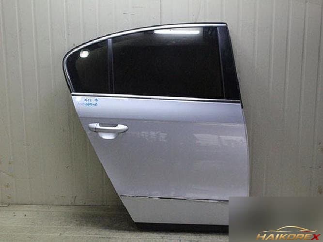 Volkswagen Passat 2007 — дверь задняя правая