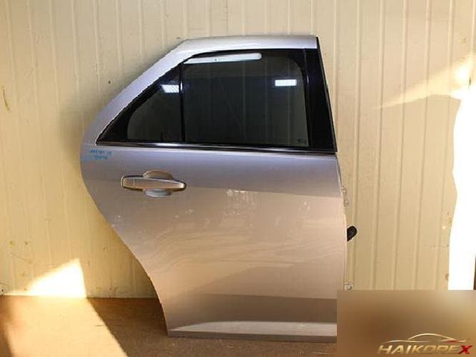 Cadillac STS 2006 — дверь задняя правая