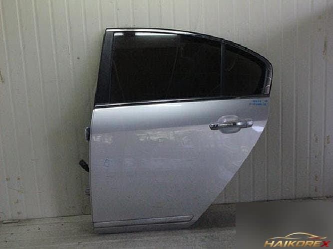 Hyundai Genesis 2009 — дверь задняя левая