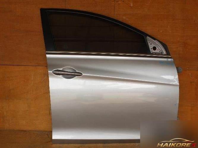 Hyundai Sonata 2010 — передняя дверь правая