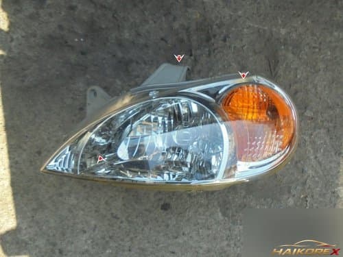 Фара передняя левая 1K30A51040