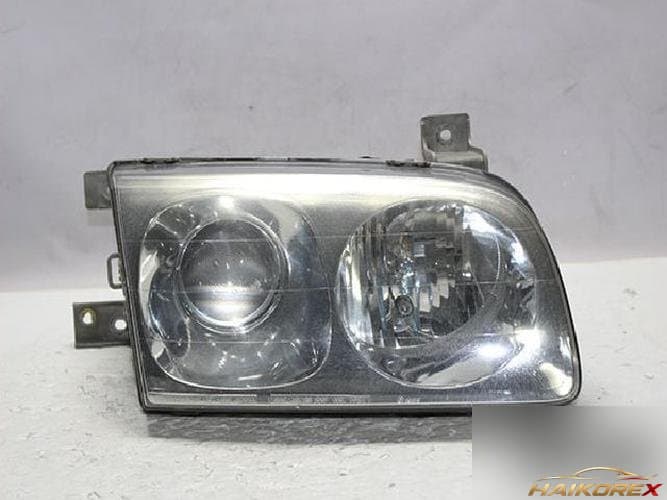Hyundai Trajet 2003 — фара правая