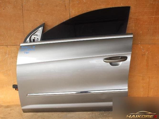 Volkswagen CC 2009 — передняя дверь левая