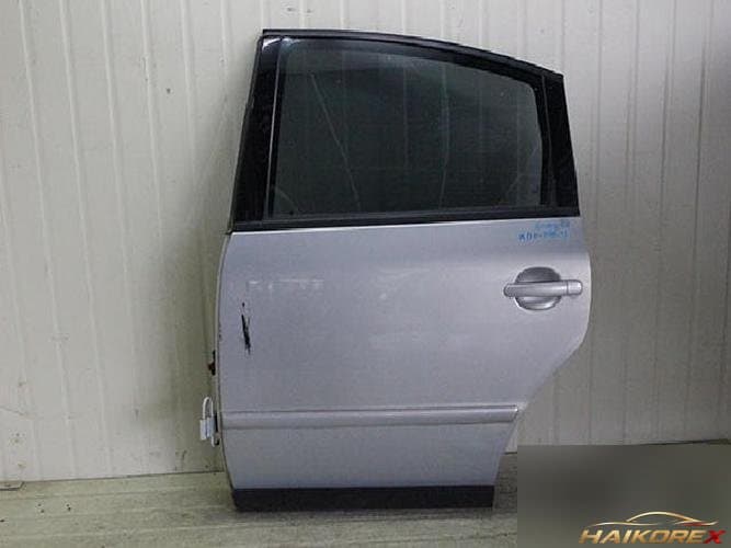 Volkswagen Passat 2000 — задняя дверь левая