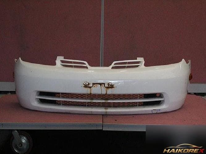 Toyota Prius 2002 — передний бампер 52119-47020