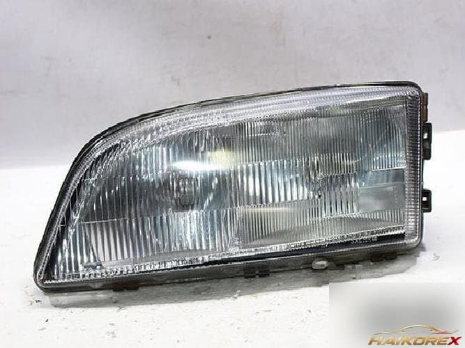 Volvo S70 2000 — фара левая 5151210