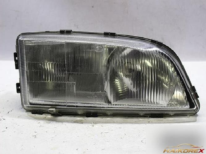 Volvo S70 2000 — фара правая
