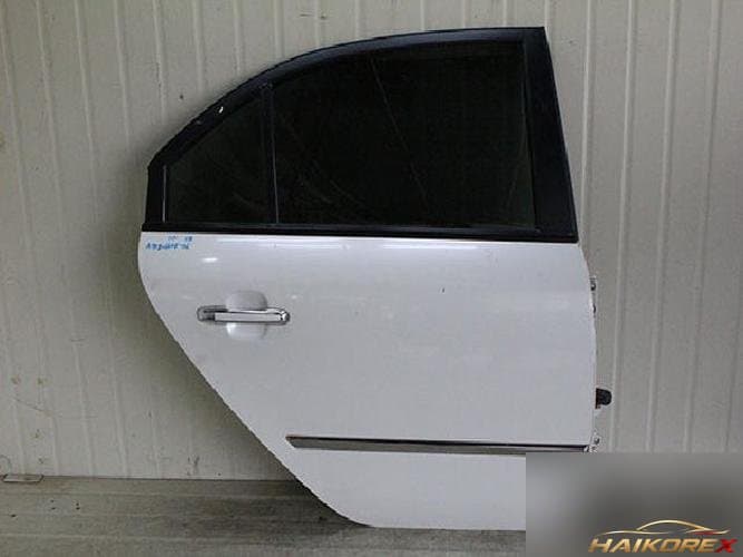Hyundai Sonata 2005 — дверь задняя правая