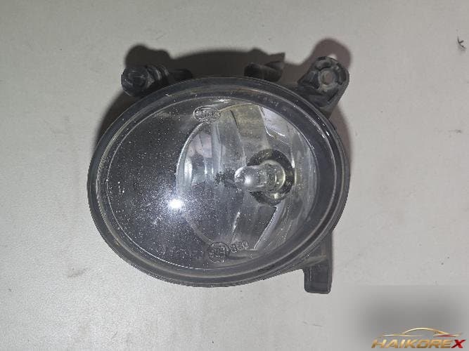 Audi A4 2009 — противотуманная фара правая 8TO941700B