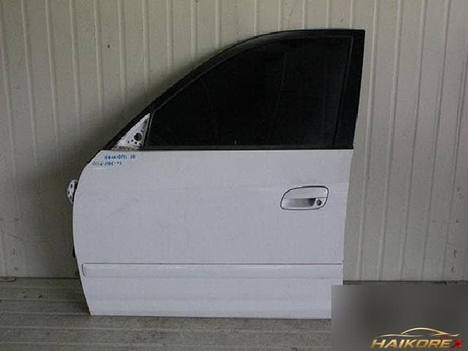 Hyundai Avante 2003 — передняя дверь левая