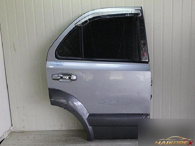 Kia Sorento 2003 — дверь задняя правая