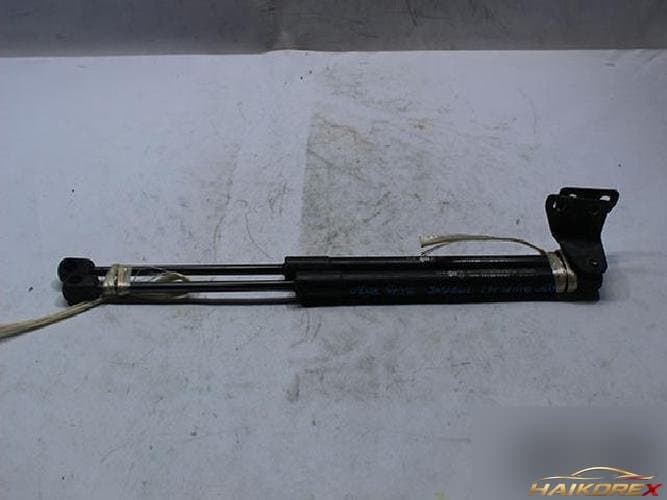 Daewoo Winstorm 2008 — комплект упоров капота