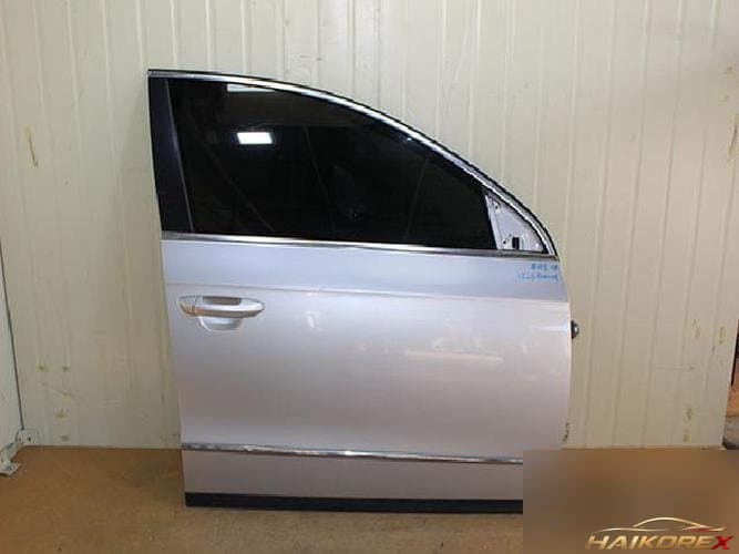 Volkswagen Passat 2009 — передняя дверь правая